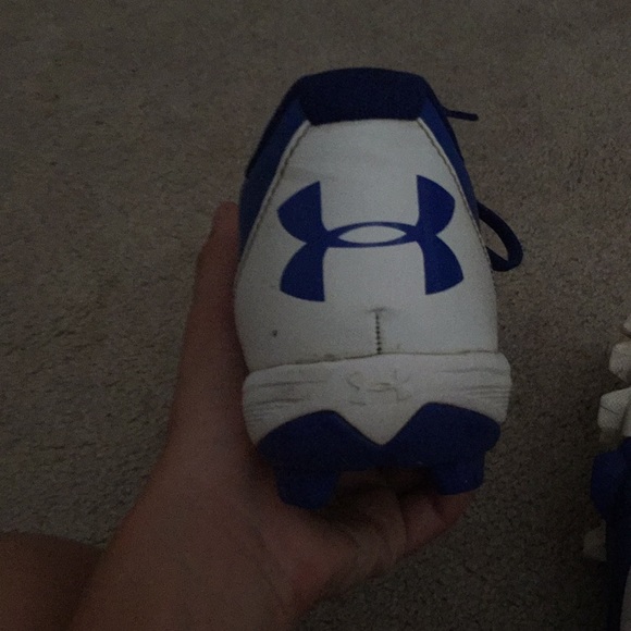 Blue under armor baseball shoes - Picture 2 of 6